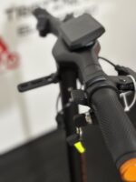 Trotinetă electrică KuKirin G2 MAX cu cheie Anvelope off-road pneumatice de 10*2.75 inch, Motor fără perii de 1000W, Viteză maximă 55 km/h, Acumulator 48V 20Ah, Autonomie 80 km