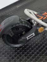 Trotinetă electrică KuKirin G2 MAX cu cheie Anvelope off-road pneumatice de 10*2.75 inch, Motor fără perii de 1000W, Viteză maximă 55 km/h, Acumulator 48V 20Ah, Autonomie 80 km