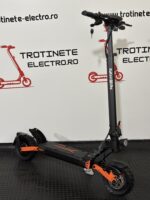 Trotinetă electrică KuKirin G2 MAX cu cheie Anvelope off-road pneumatice de 10*2.75 inch, Motor fără perii de 1000W, Viteză maximă 55 km/h, Acumulator 48V 20Ah, Autonomie 80 km