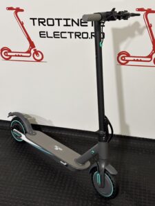 Trotinetă electrică KuKirin G2 MAX cu cheie Anvelope off-road pneumatice de 10*2.75 inch, Motor fără perii de 1000W, Viteză maximă 55 km/h, Acumulator 48V 20Ah, Autonomie 80 km - trotinete electrica