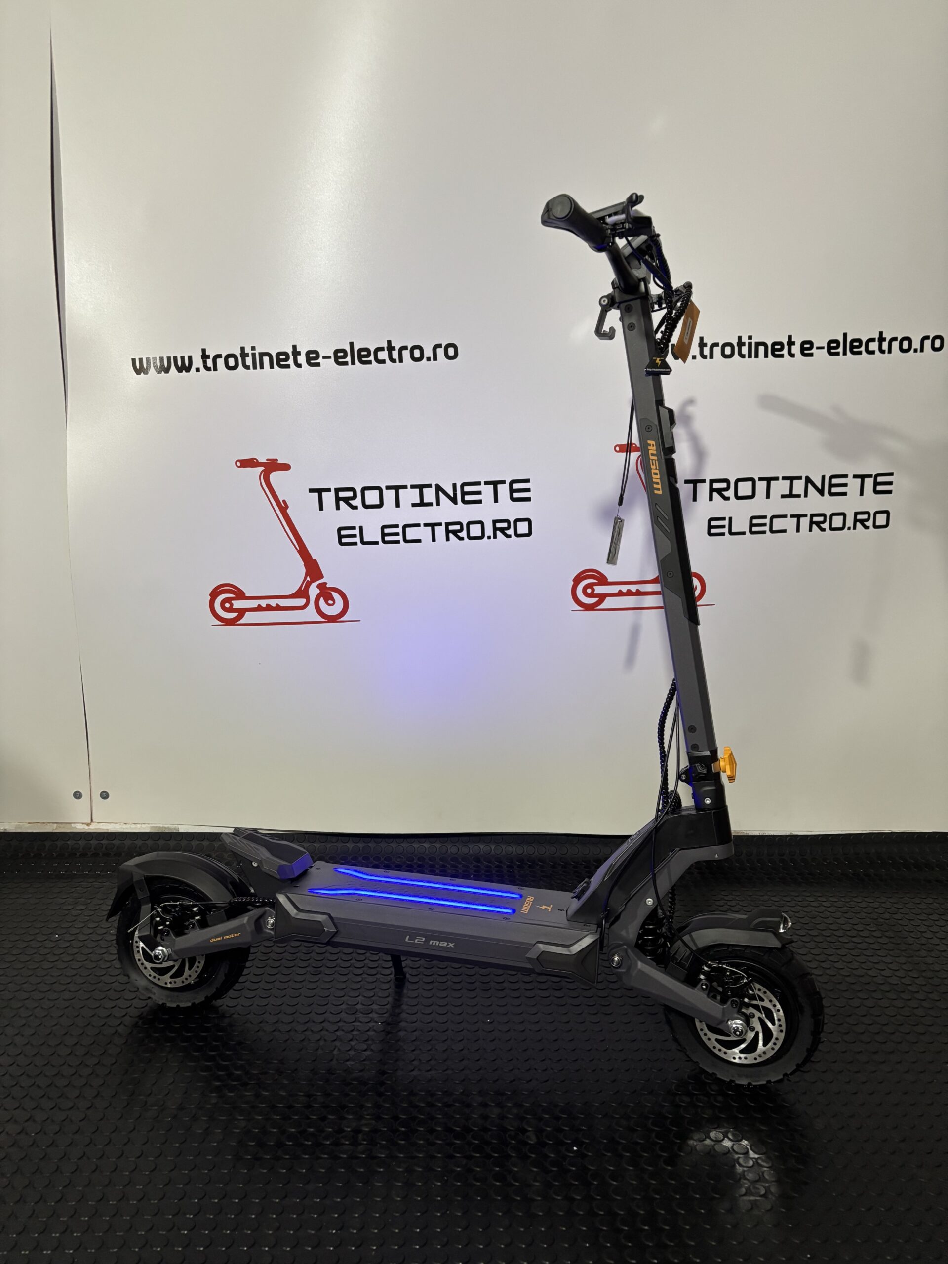Trotineta Ausom L2 Max Dual Motor | 2×1000W | 65km/h | NFC Trotineta Ausom L2 Max Dual Motor | 2×1000W | 65km/h | NFC